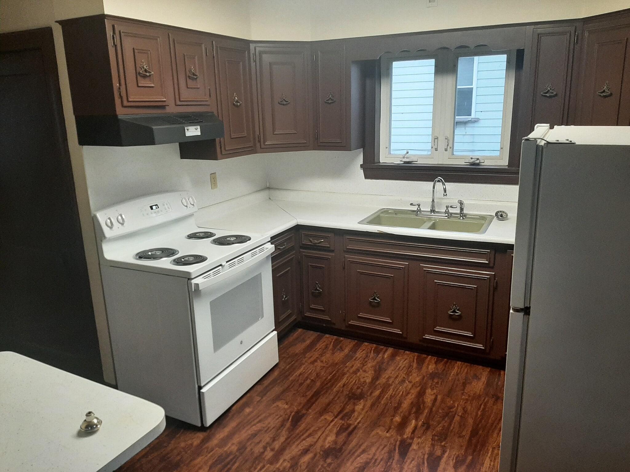 157 W 7th St Salem, OH 44460 – photo 1 of 7