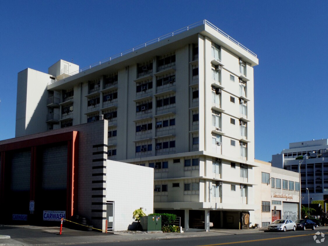 Building Photo - The Banyan Ala Moana