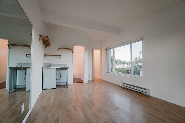 Foto del edificio - 241 4th Ave