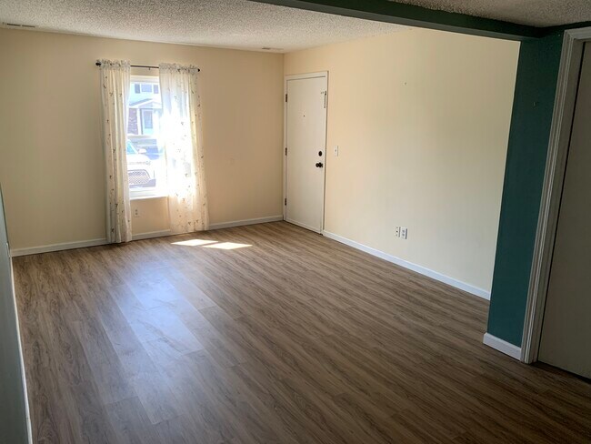 Foto del edificio - 822 Highland Hill Ct