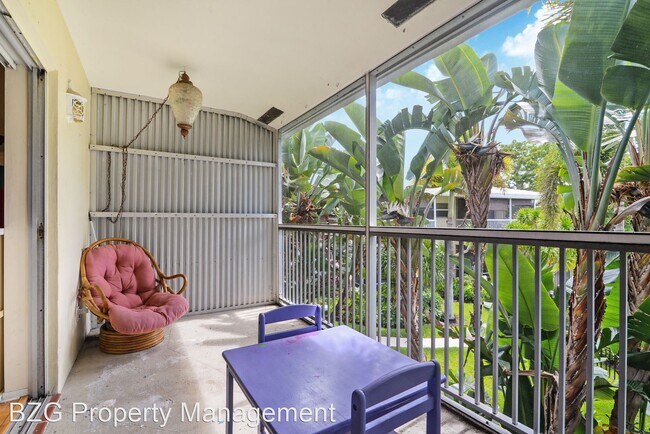Building Photo - 1 br, 1 bath House - 4820 NE 23rd Ave #207B