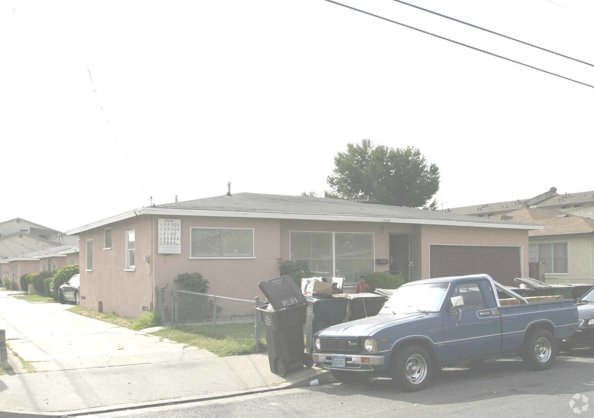Primary Photo - 13528-13530 1/2 Cerise Ave