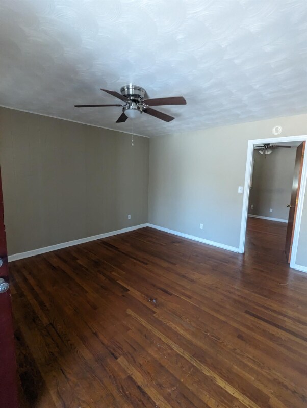 112 Colonial Ct Unit 19, Danville, VA 24540 Room for Rent in Danville, VA