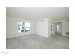 Building Photo - 14120 Palm St
