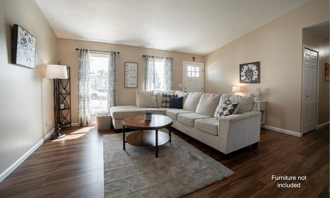 Foto del edificio - 5140 Mayweed Ct