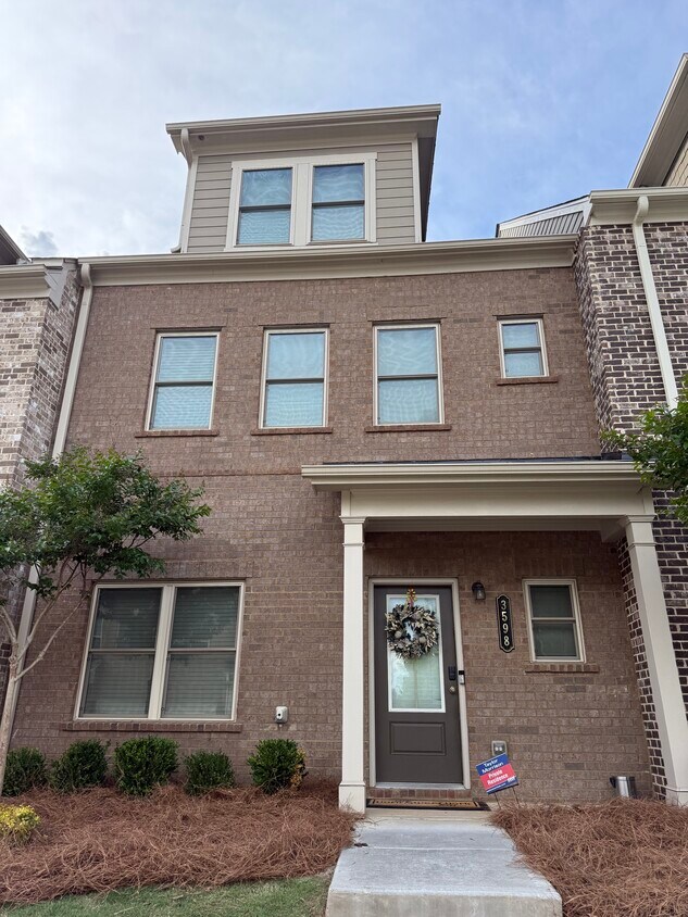 Foto principal - 3598 Hidden Valley Cir