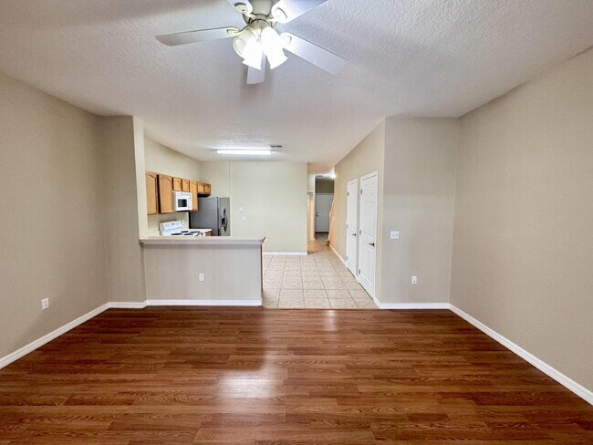 Building Photo - 1413 Retreat Cir