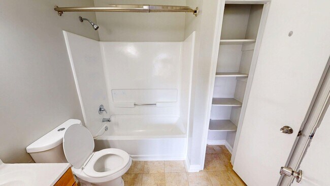 Foto del edificio - 6769 Milltown Ct