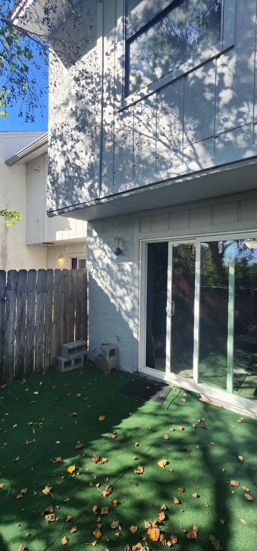 Building Photo - PRICE DROP!  Two Bedroom, Two Bath-Fully F...
