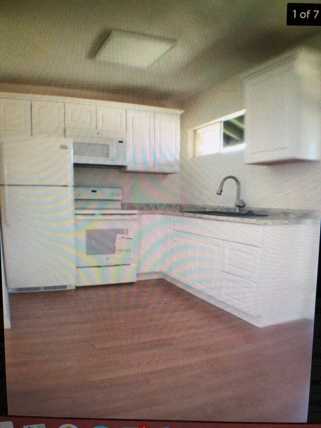 Primary Photo - 4566 Onondaga Ave
