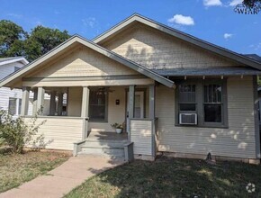 Building Photo - 1805 Tilden St