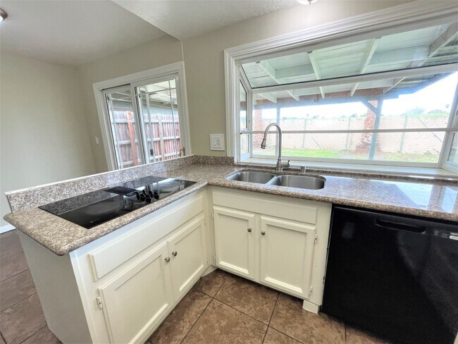 Foto del edificio - 2132 Dover Way