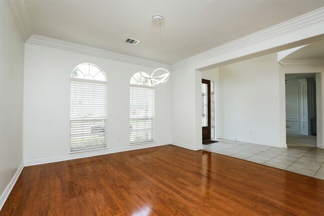 Building Photo - 1715 Cottage Landing Ln