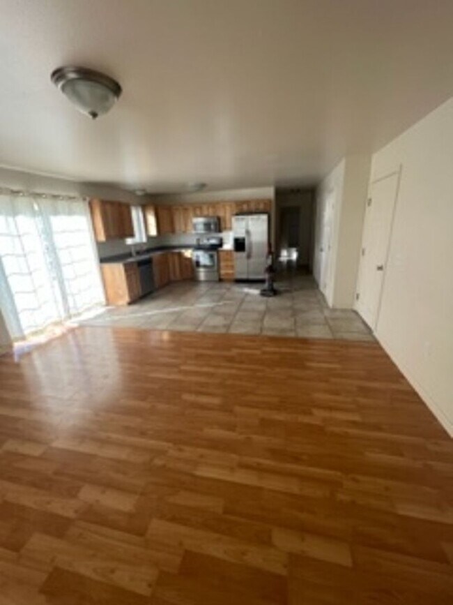 Foto del edificio - 4020-4026 W Lamont Way