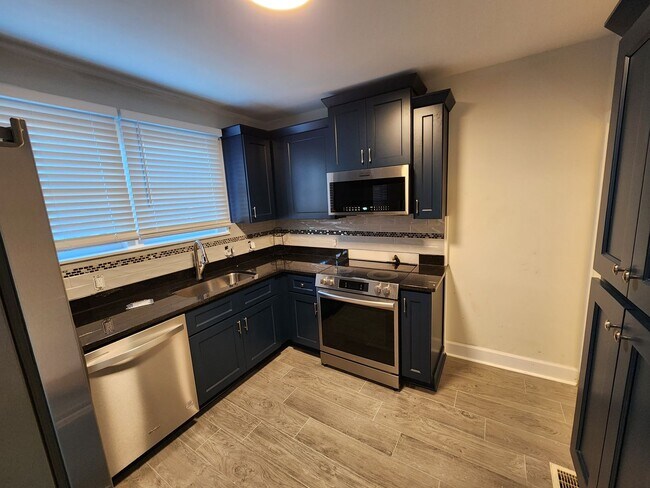 Foto del edificio - 1231 Brookwood Dr