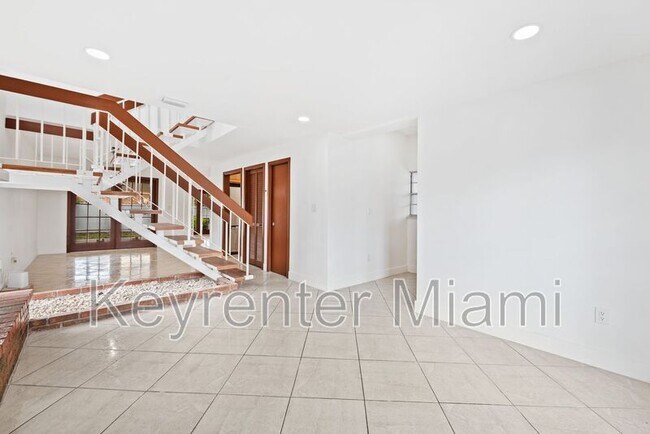 Foto del edificio - 11740 SW 12th St