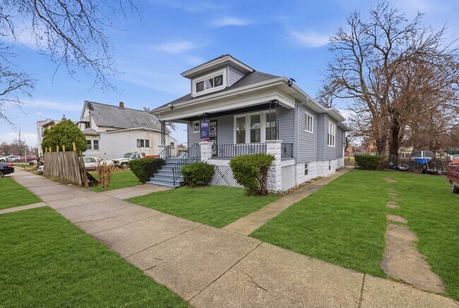 Foto del edificio - 142 W 103rd Pl