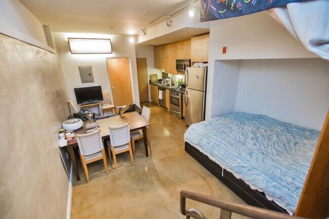 Foto del edificio - Loft style Unit in SOMA - Move-In Bonus