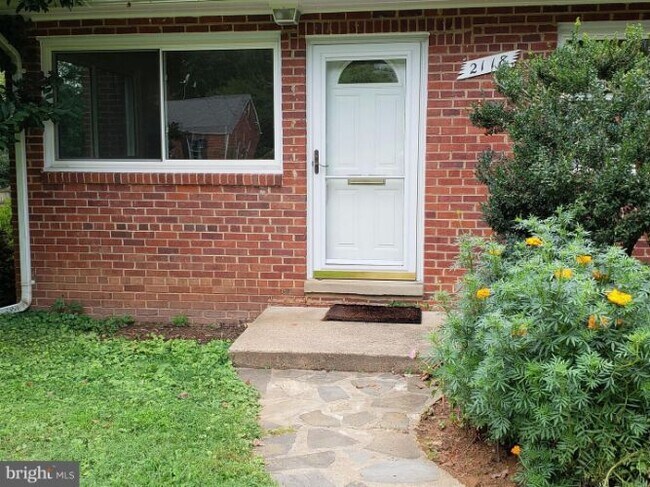 Foto del edificio - 2118 Greenwich St