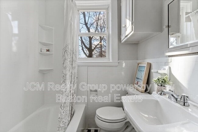 Building Photo - 40 Butler Rd