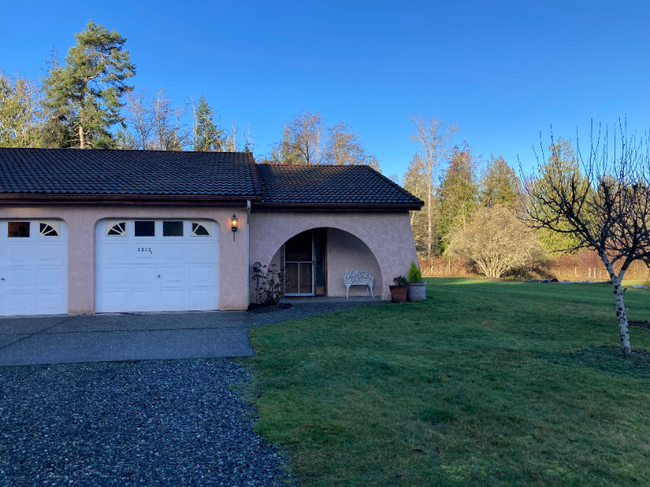Building Photo - 1351 Port Williams Rd