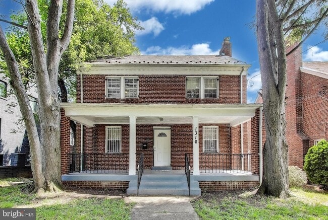 Photo - 1316 Van Buren St NW House