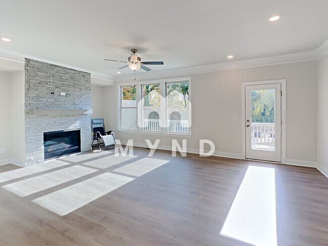 Foto del edificio - 2556 Clairebrooke Bnd Unit 10