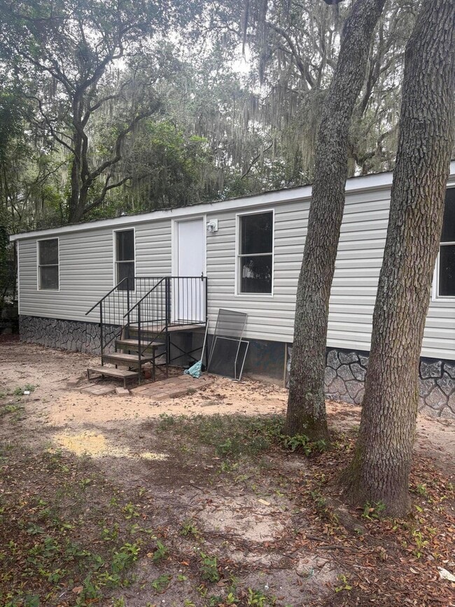 Building Photo - 60 Bayou Dr