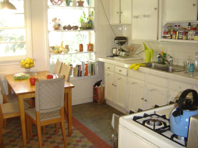 Foto del edificio - 1425 2nd W St