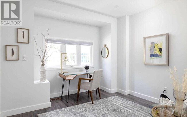 Photo du bâtiment - 16 Brock Ave