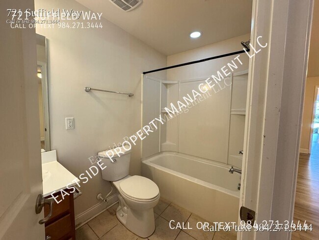 Foto del edificio - 721 Suffield Way