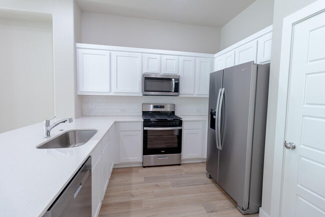 Building Photo - 3520 Palo Duro Dr