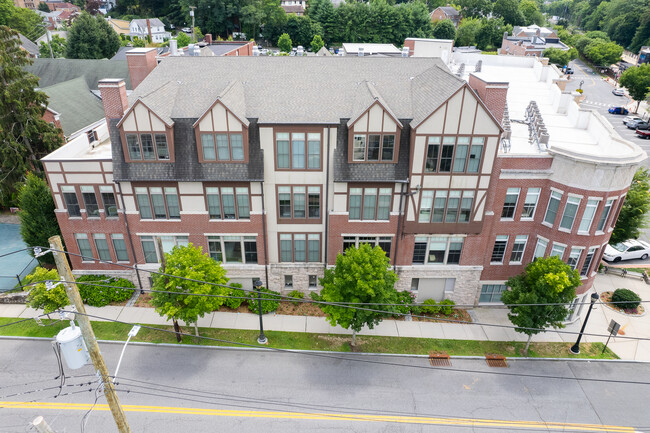 Foto del edificio - 308 Columbus Ave