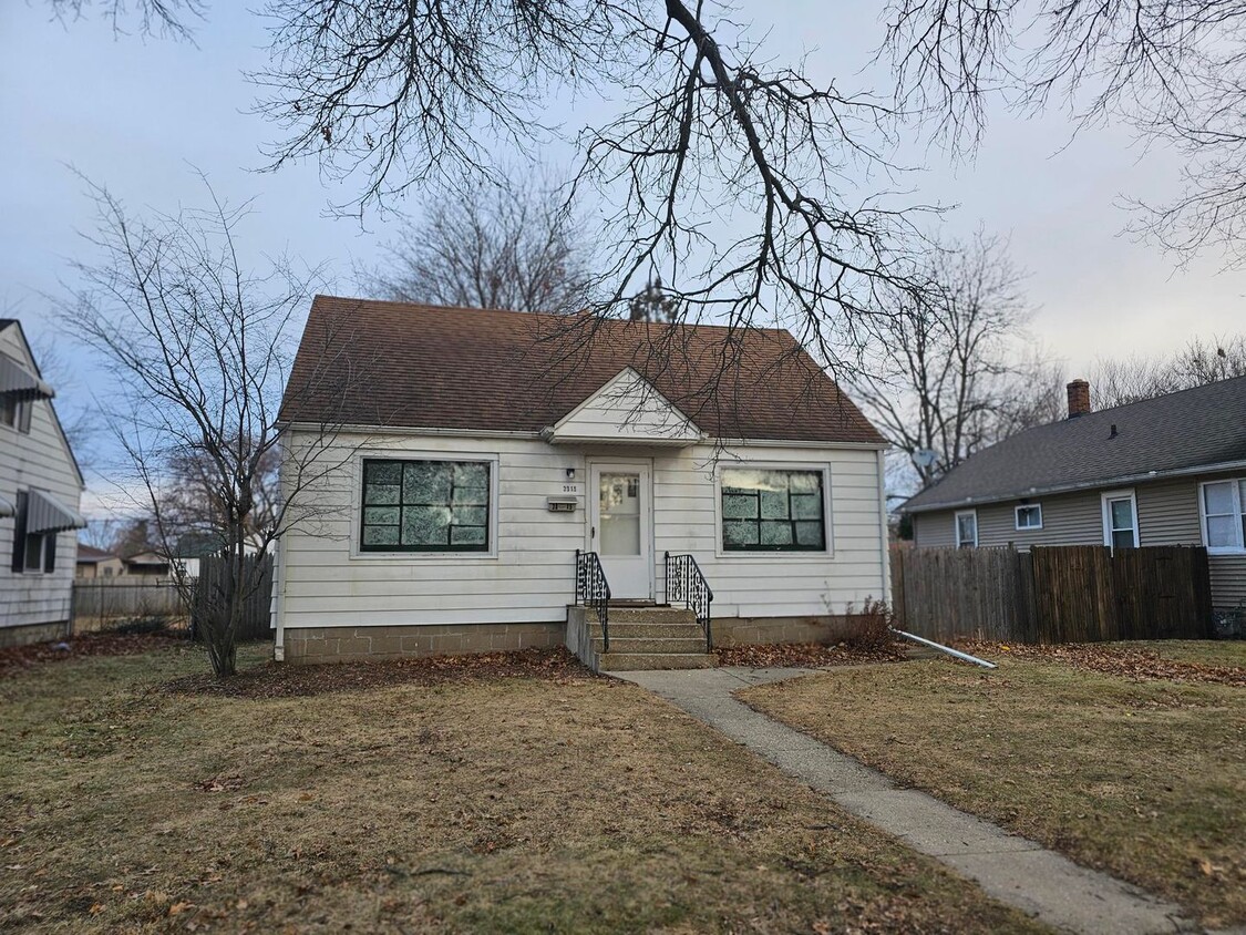 Primary Photo - Two Bedroom house with 1 car garage for rent