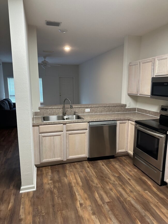 304 Southern Branch Ln, Jacksonville, FL 32259 Townhome Rentals in