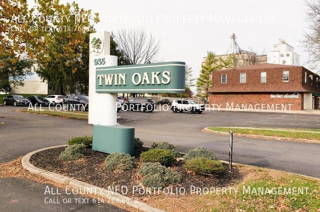 Building Photo - 915 S Court St