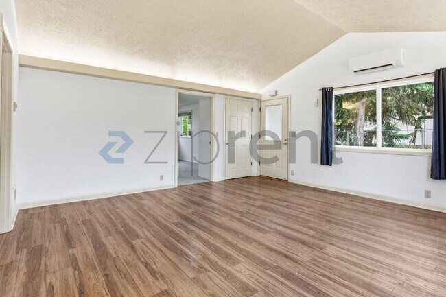 Foto del edificio - 1865 Brookside Ave NW