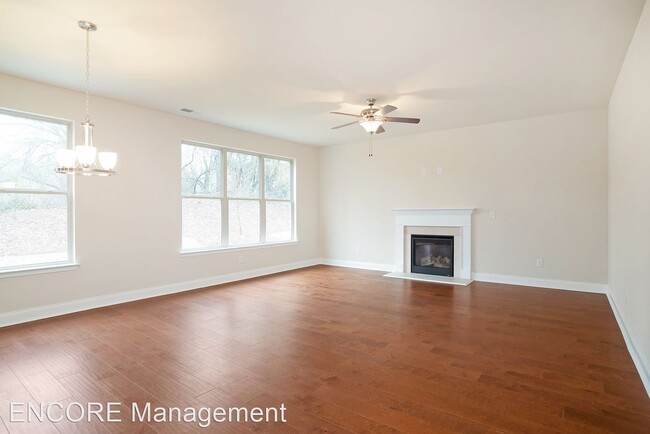 Foto del edificio - 4 br, 2.5 bath House - 2551 Bear Mountain St