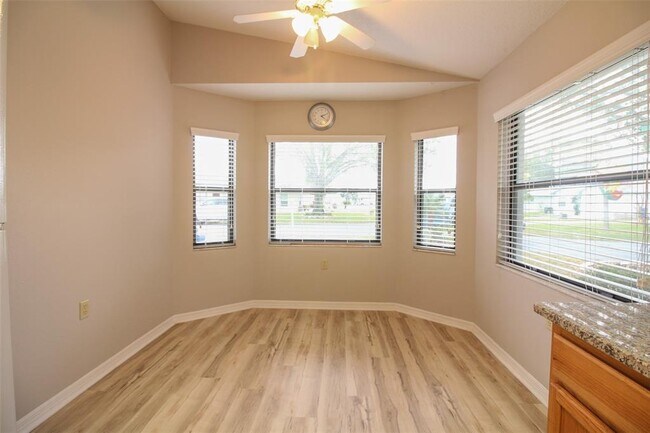 Building Photo - 578 Eagle Run