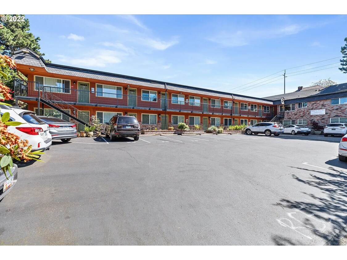 NE ~ Charming 2 Bedroom 1 Bathroom Condo... - NE  ~ Charming  2 Bedroom 1 Bathroom Condo...