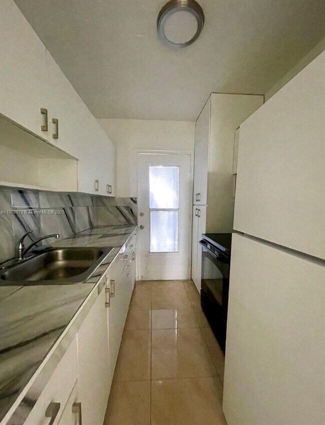 Building Photo - 7271 Gary Ave