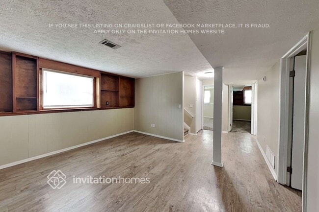 Foto del edificio - 390 Hembree Forest Cir