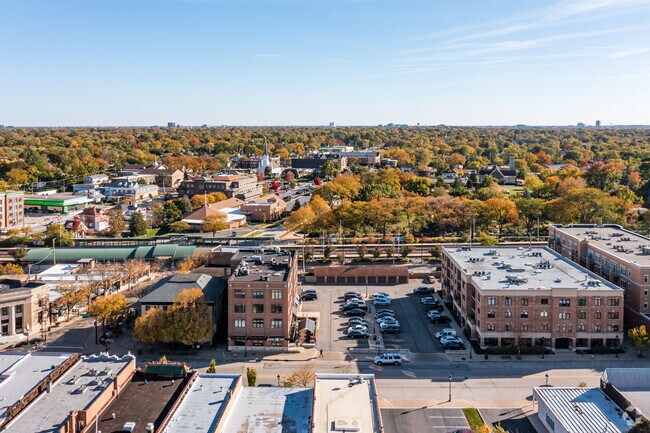 Foto aérea - 105 W St. Charles Rd