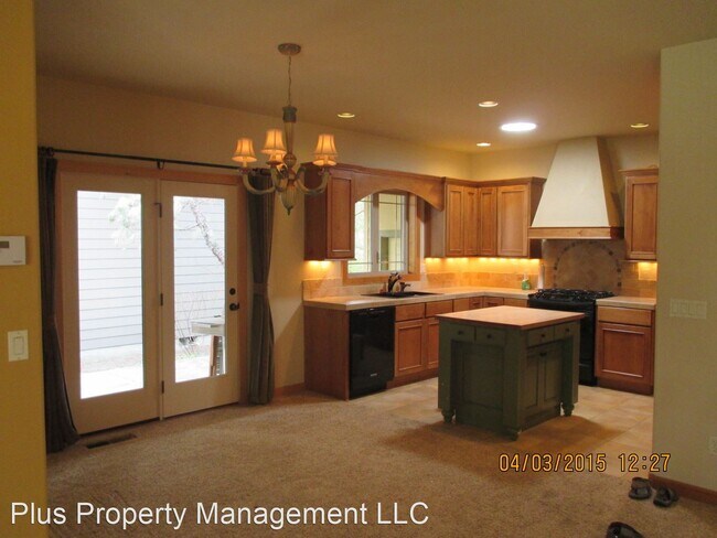 Building Photo - 3 br, 2 bath House - 63286 NE Brightwater