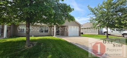 Building Photo - 1107 NW Willow Dr