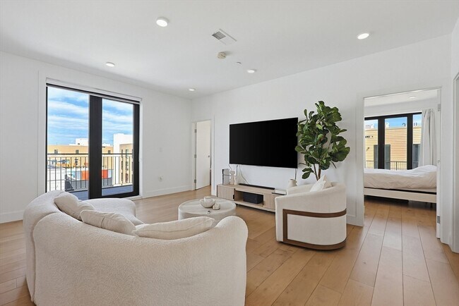 Foto del edificio - 30 Penniman Rd