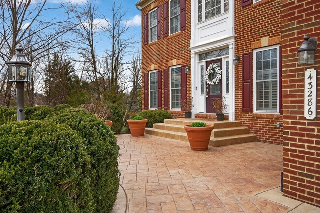 Photo - 43286 Canal Creek Pl House