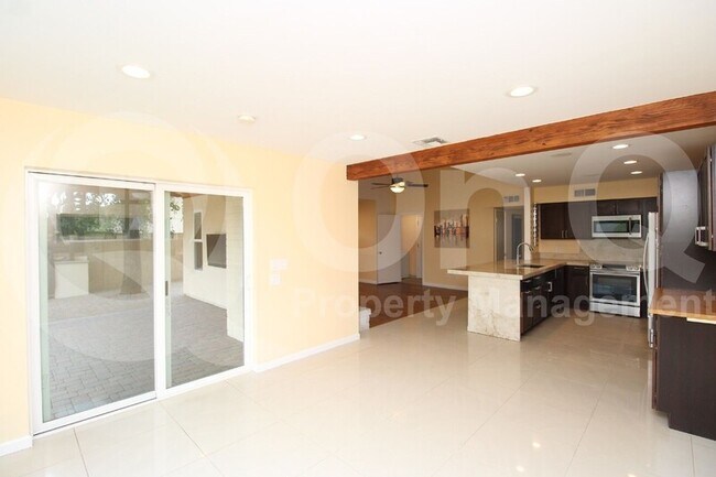 Foto del edificio - 4665 E Aire Libre Ave