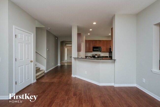 Building Photo - 527 Dunaway Dr