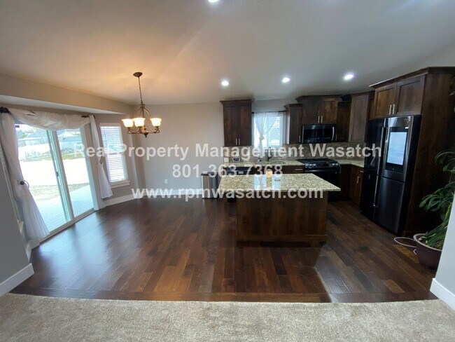 Building Photo - 3877 S 5260 W